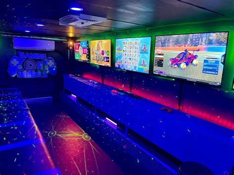GAMING ON WHEELS .